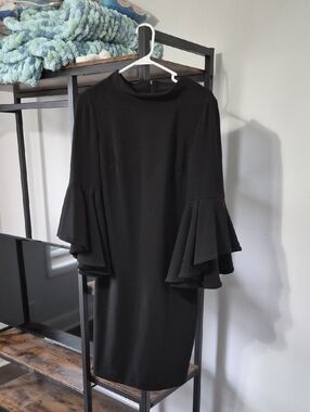 Badgley Mischka Black Long Sleeve Ruffle-Sleeve Dress